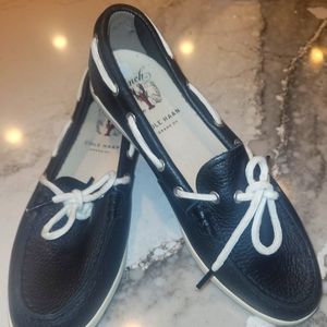 COLE HAAN women's leather boat shoes
